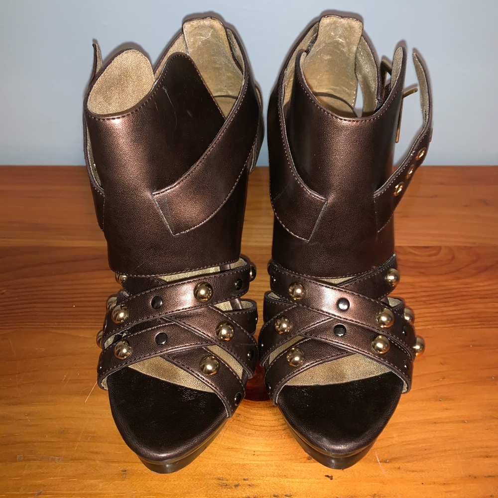 Shoe Dazzle Gladiator heels